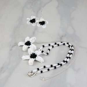 Winter Daisy Necklace and Earrings Workshop
