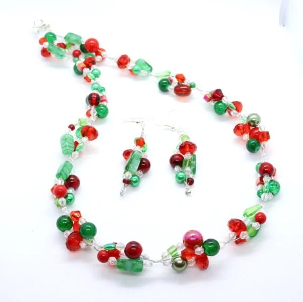 Beaded Necklace Workshop - Image 6