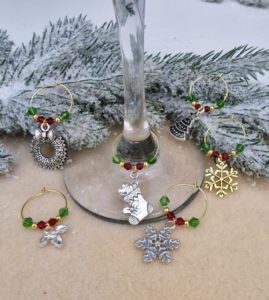 Christmas Wine Glass Charm Kit - Riverside Beads