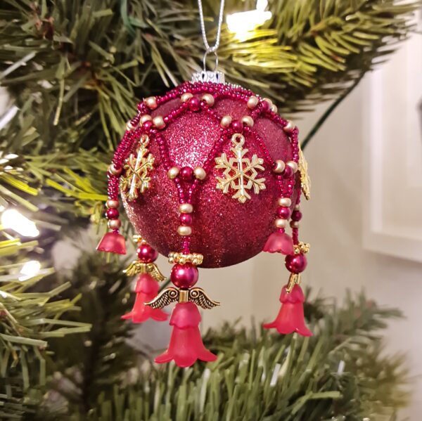 Angel Bauble Nets Kit - Red - Makes 3 - Image 4