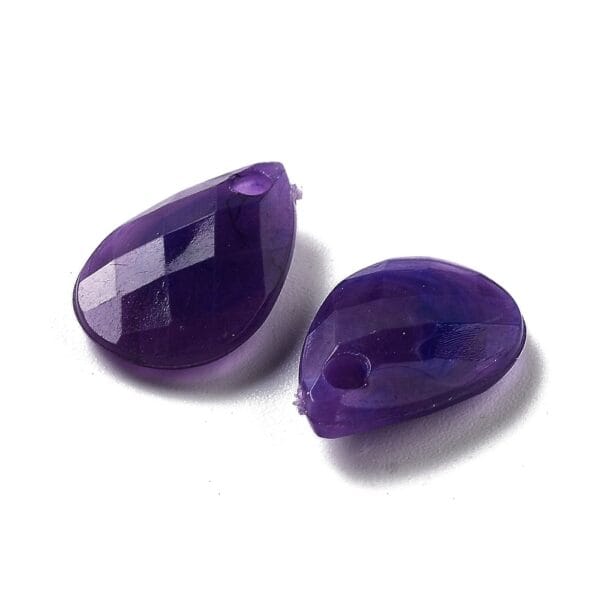 Purple pendant acrylic drop bead