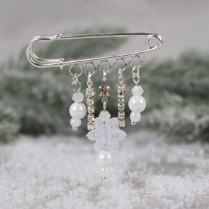 Snowfall Kilt Pin
