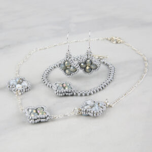 BB64 - Clover Jewellery