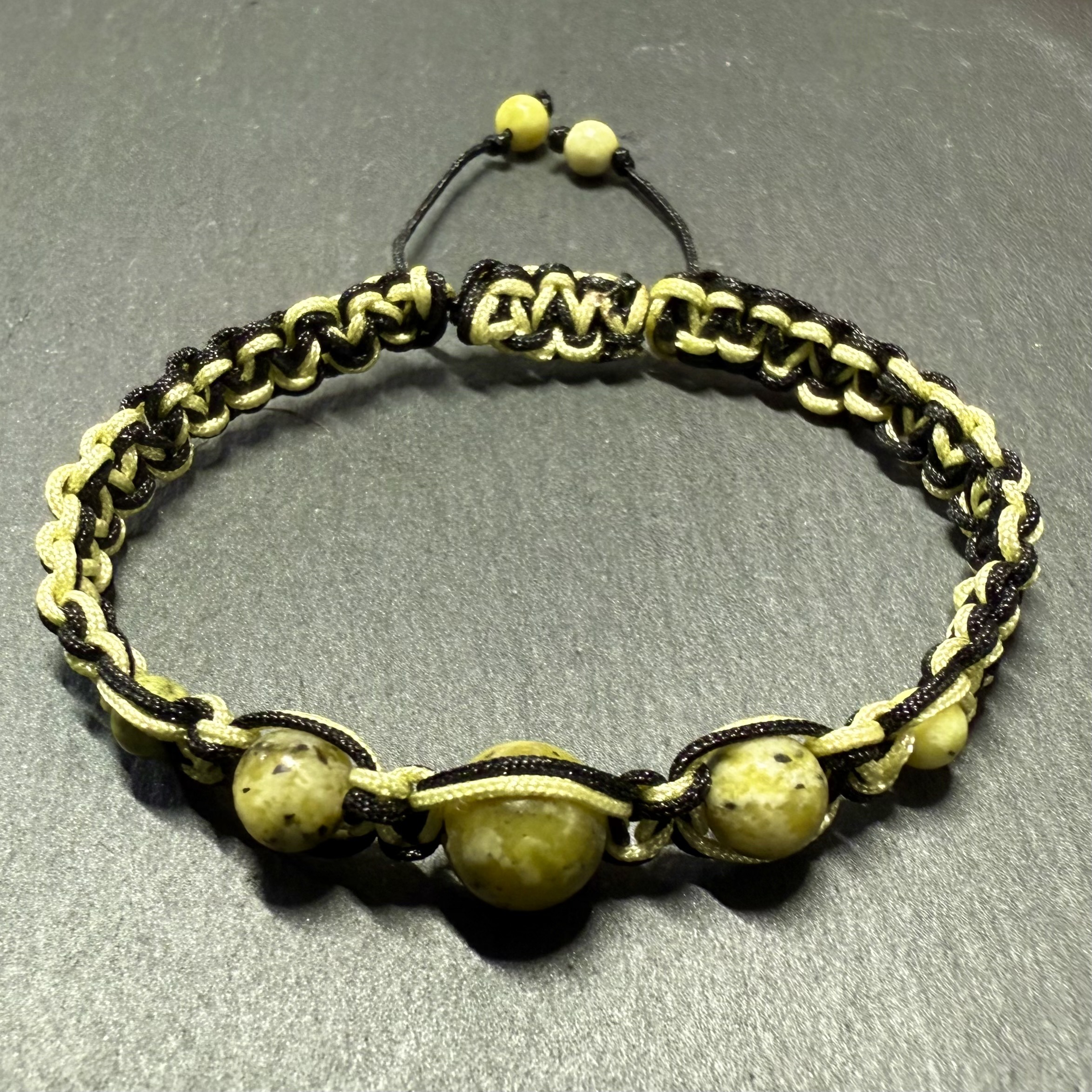 Macramé Bracelet Workshop - Image 7