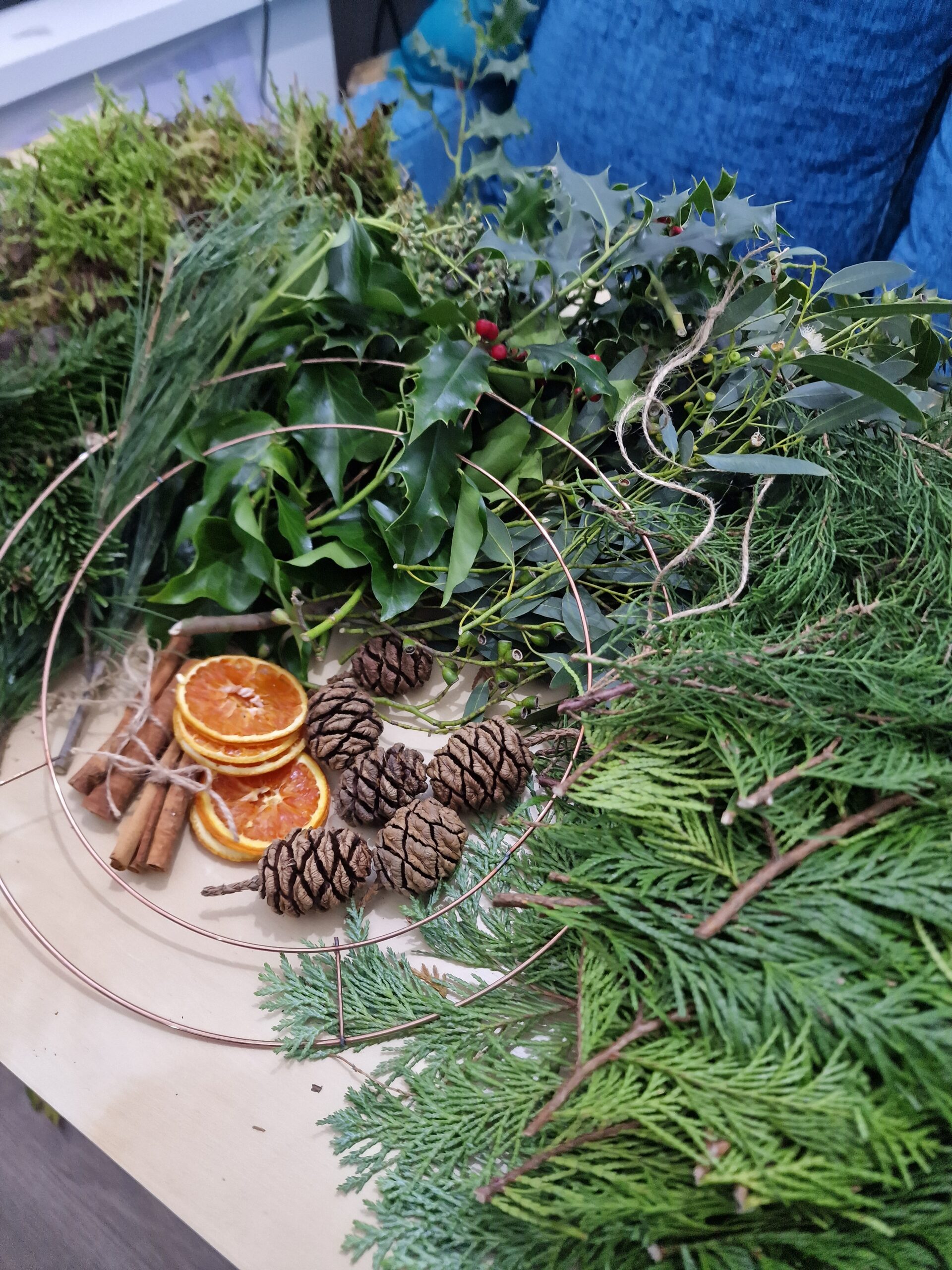 A Molecey Christmas - Forage, Create & Feast - Image 24