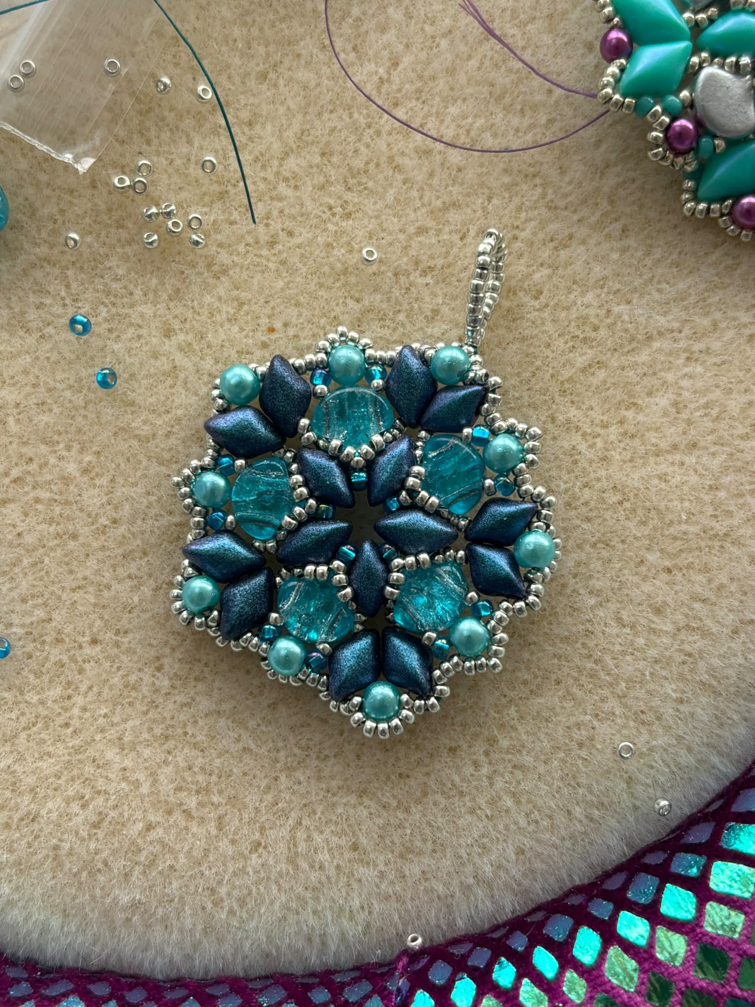Riverside Bead Box #72 - Glimmers Snowflake Ornament - Image 5